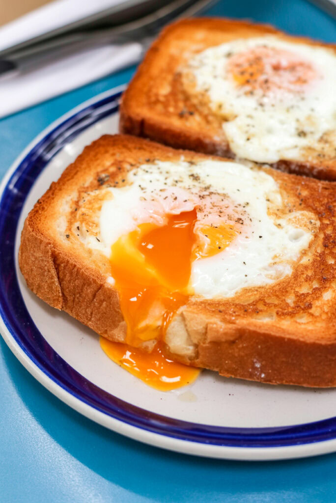 egg in hole toast